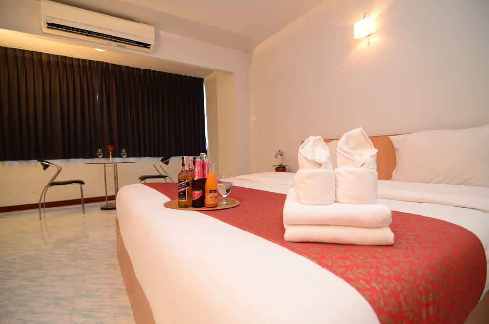 Oyo 257 Sea Paradise Hotel Sattahip Dış mekan fotoğraf