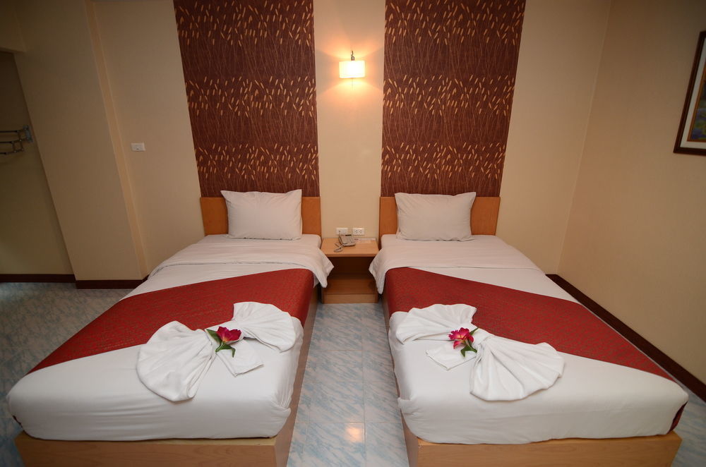 Oyo 257 Sea Paradise Hotel Sattahip Dış mekan fotoğraf