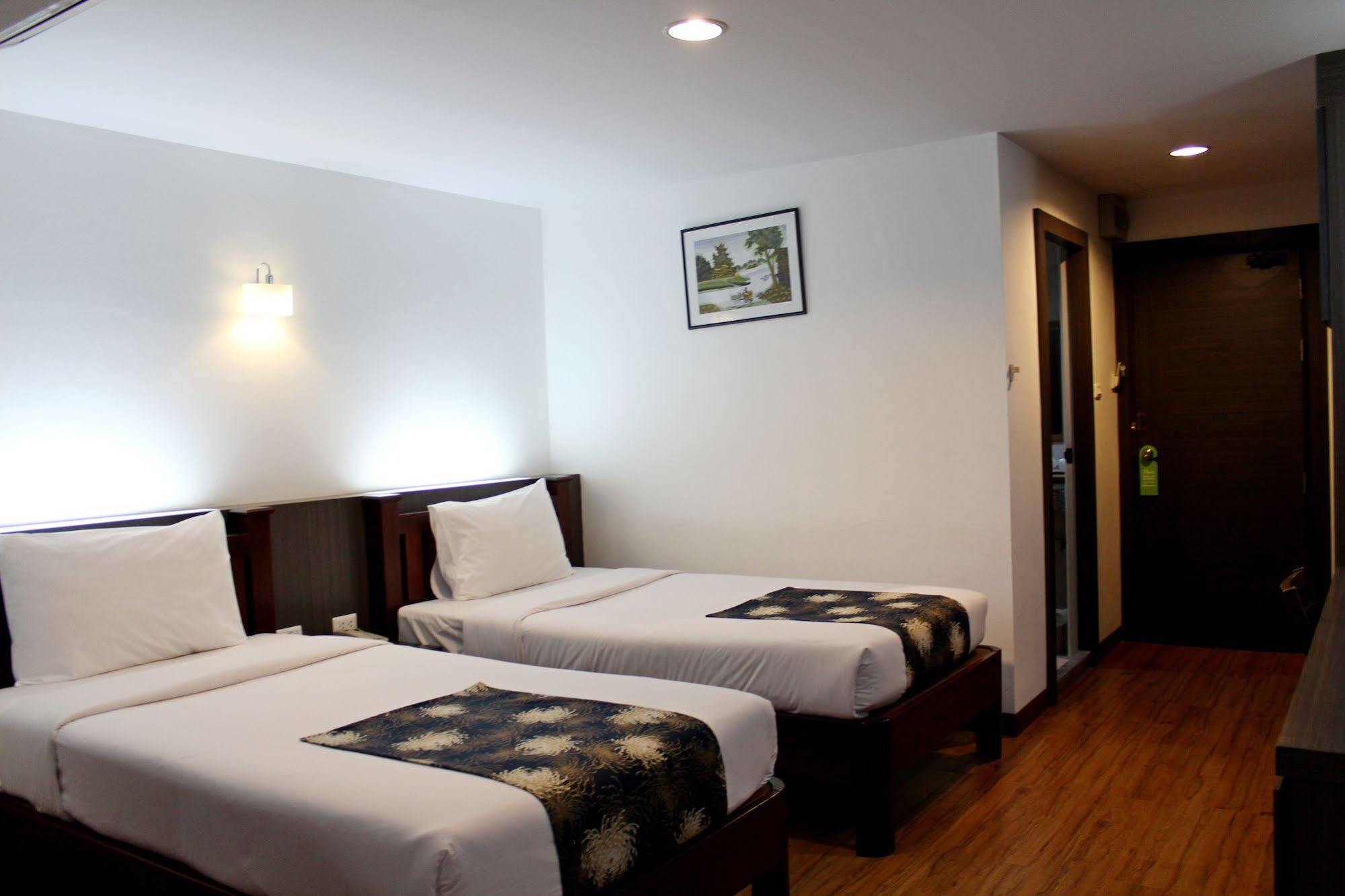 Oyo 257 Sea Paradise Hotel Sattahip Dış mekan fotoğraf