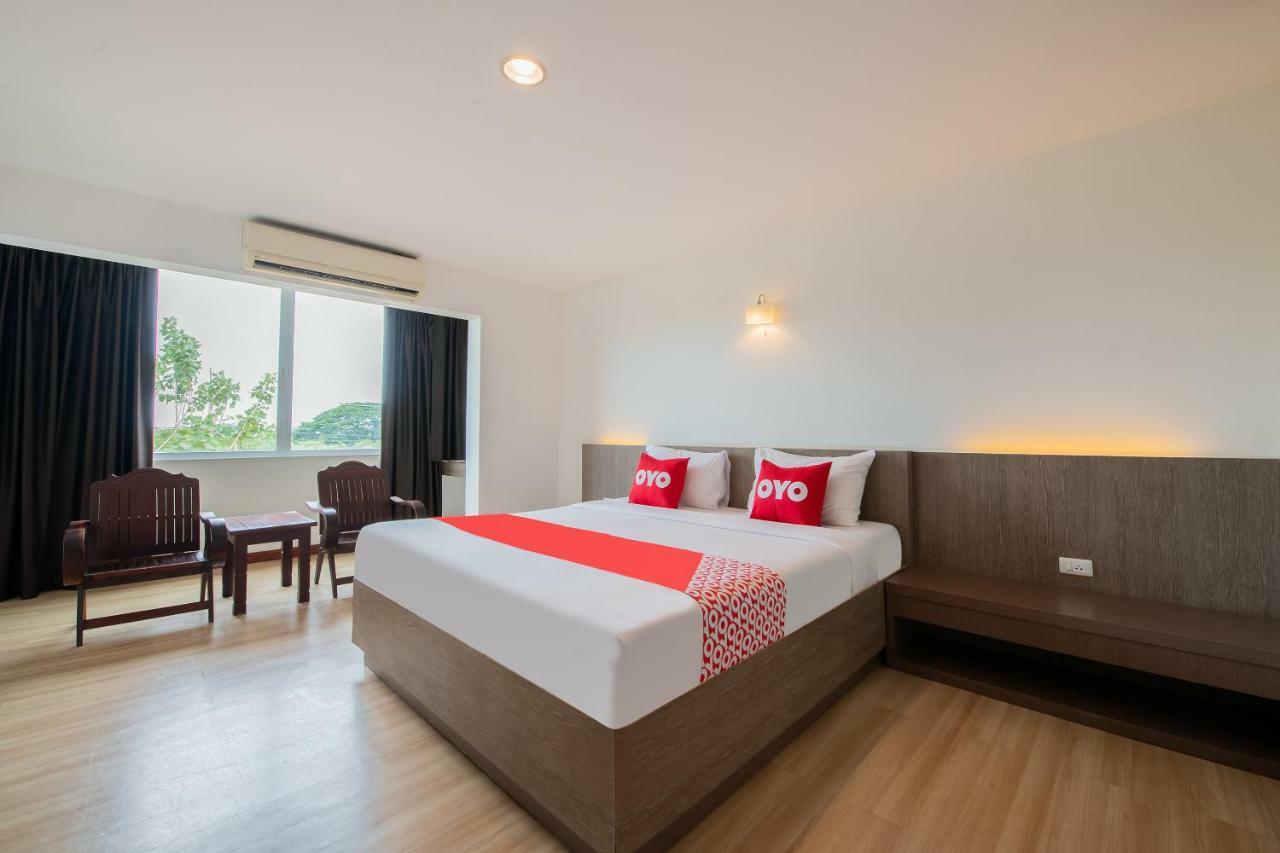 Oyo 257 Sea Paradise Hotel Sattahip Dış mekan fotoğraf