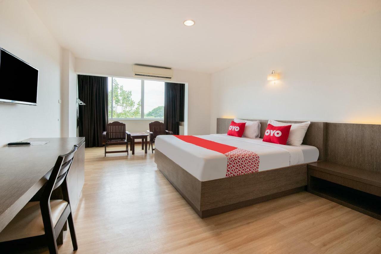 Oyo 257 Sea Paradise Hotel Sattahip Dış mekan fotoğraf